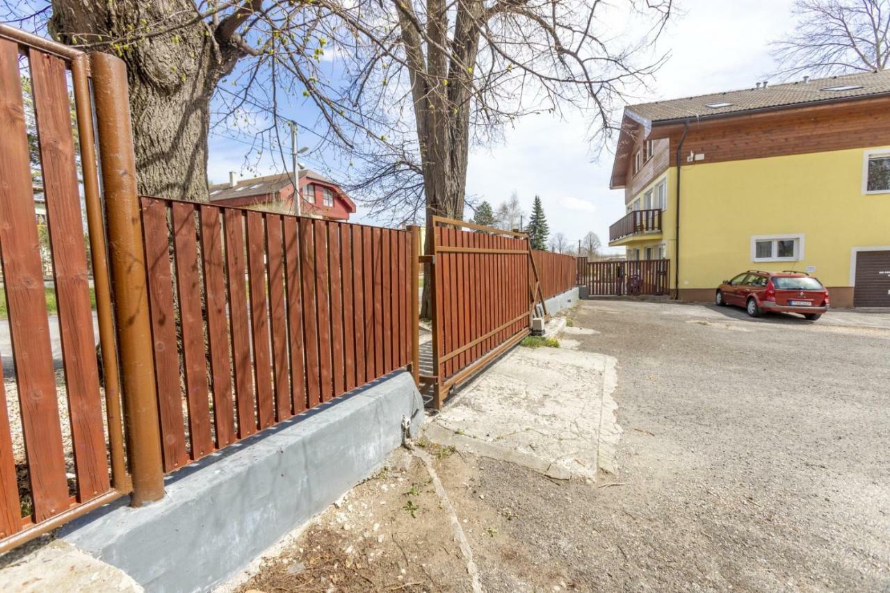 Apartman Zara Veľký Slavkov Extérieur photo