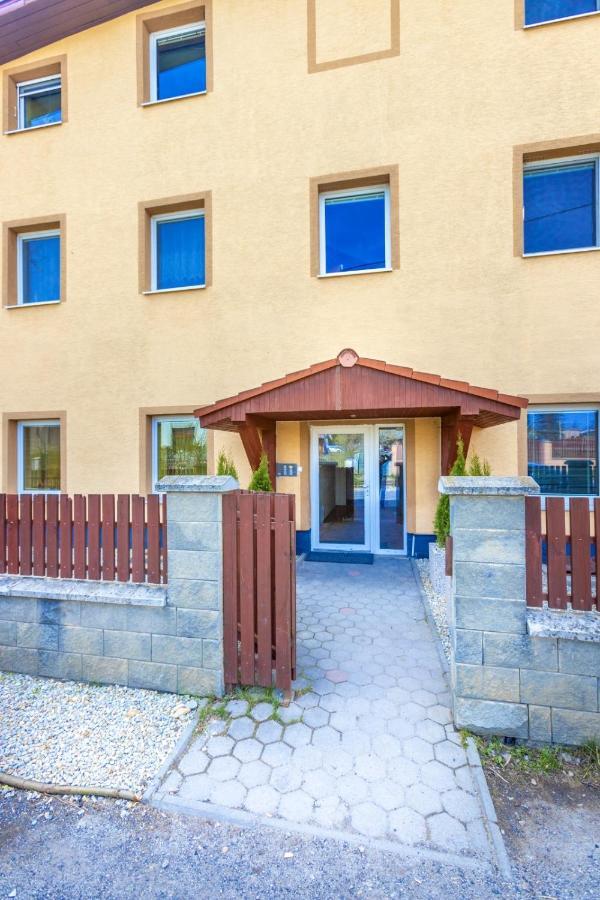 Apartman Zara Veľký Slavkov Extérieur photo